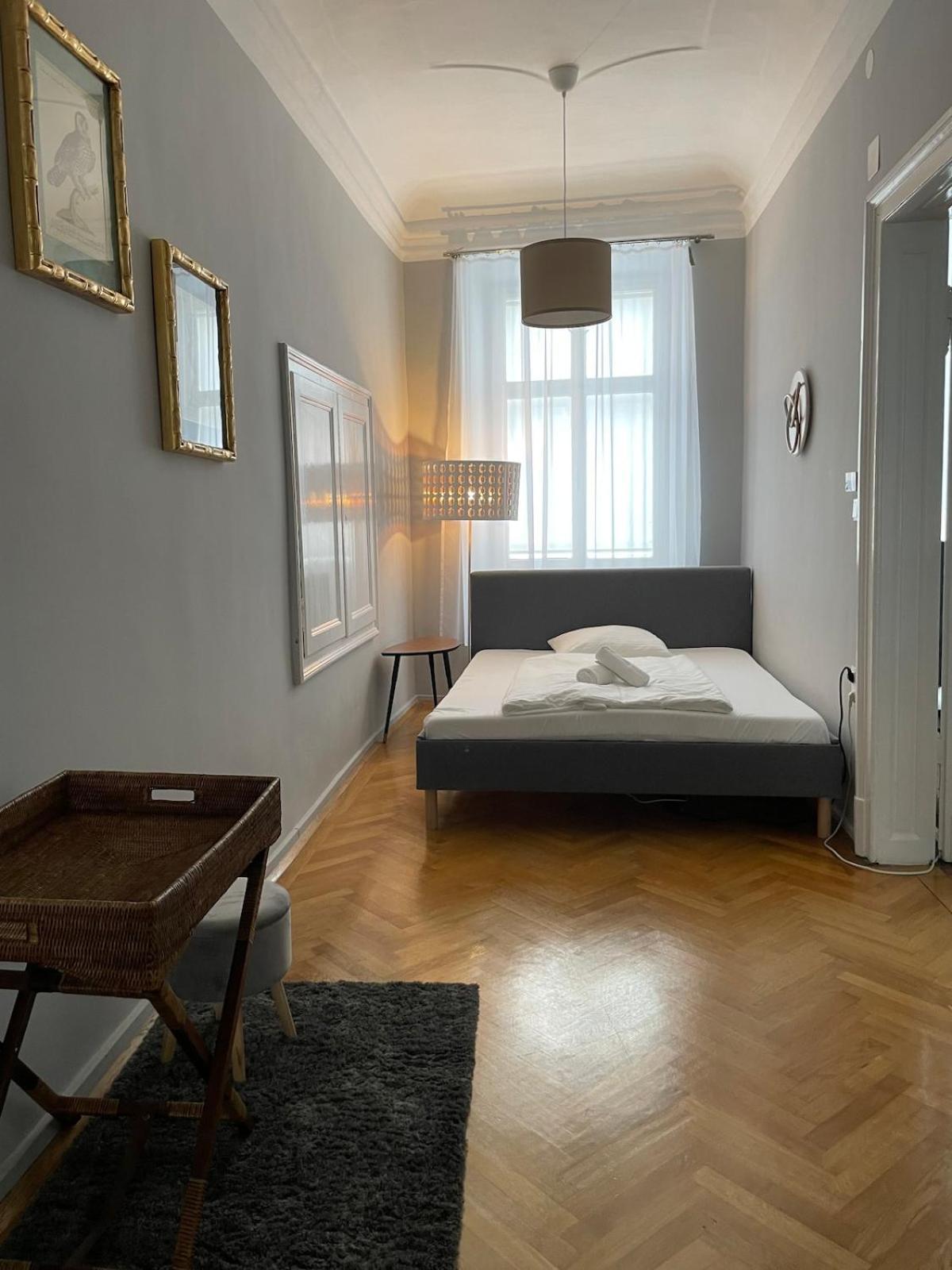 Historical Flair With Two Bedrooms Appartement